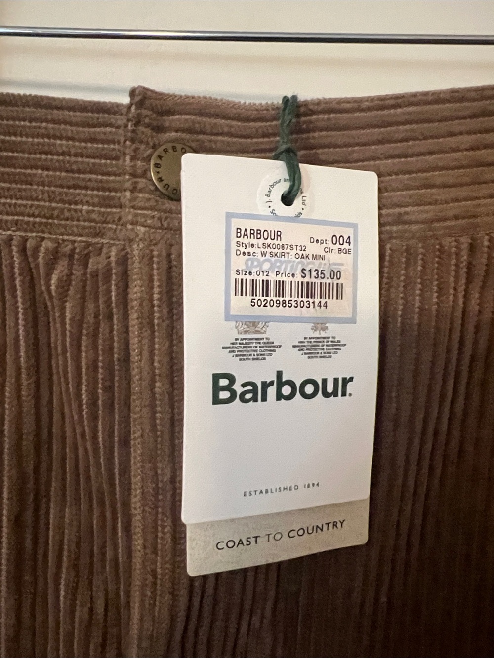 Barbour Men’s Corduroy Pants in Oak